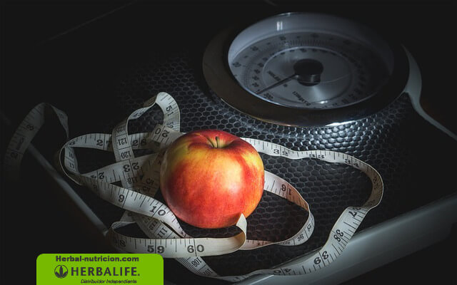 6 mitos populares sobre bajar de peso | Miembro de Herbalife Independiente | Herbal-Nutricion.com